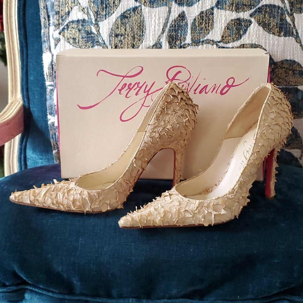 Terry Biviano Pumps
